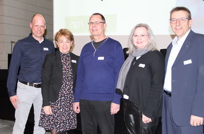 Vorstand Lspv v.l.n.r. Roman Kappeler, Inge Lichtsteiner, Marcel Knöpfel, Esther Zehnder Ruckstuhl, Serge Karrer, auf dem Bild fehlen: Astrid Purtschert und Antonio Tudisco